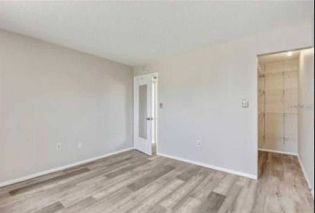 For Rent: $1,991 (2 beds, 2 baths, 879 Square Feet)