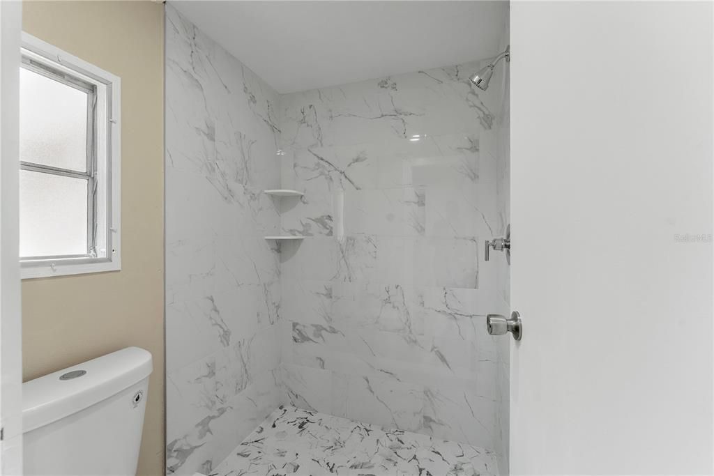 For Sale: $239,900 (2 beds, 2 baths, 1056 Square Feet)