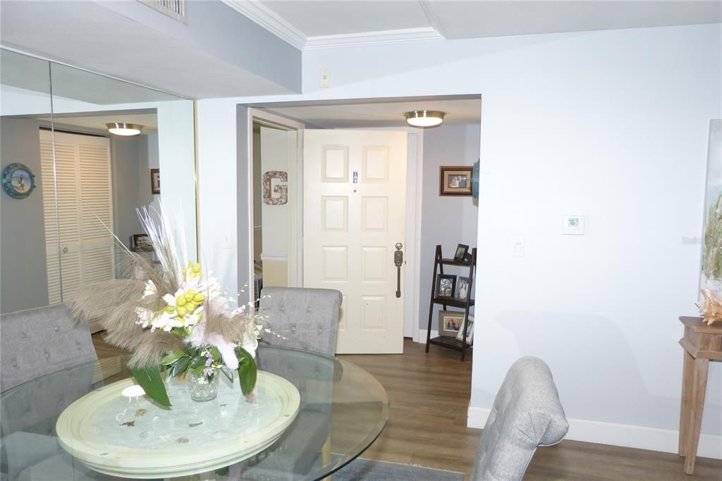 Active With Contract: $4,750 (2 beds, 2 baths, 1245 Square Feet)