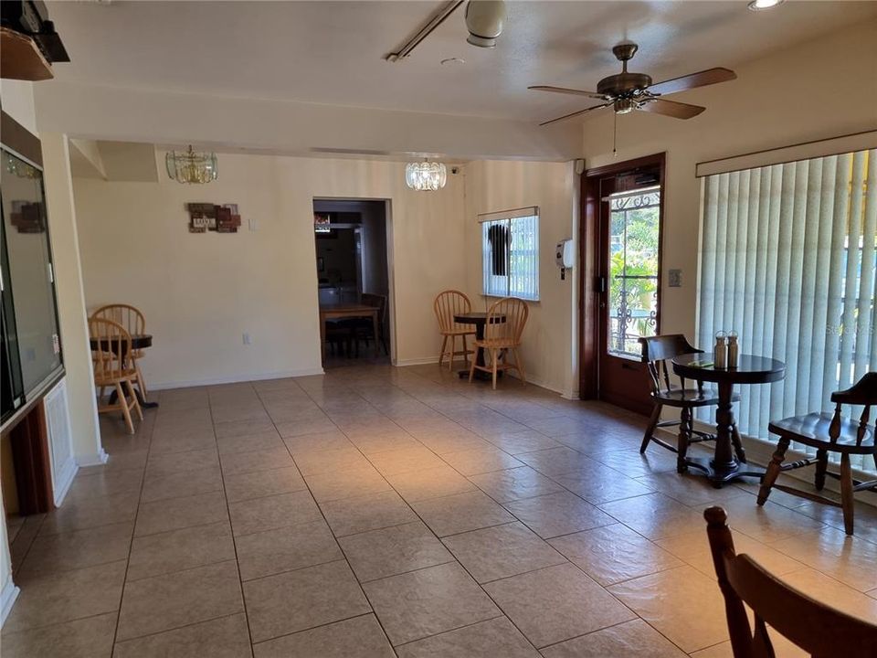 For Sale: $449,000 (3 beds, 1 baths, 1820 Square Feet)