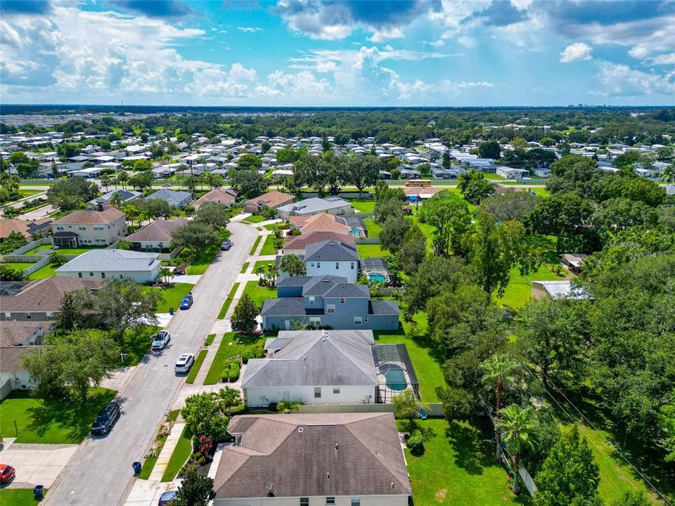 Active With Contract: $525,000 (4 beds, 2 baths, 2400 Square Feet)