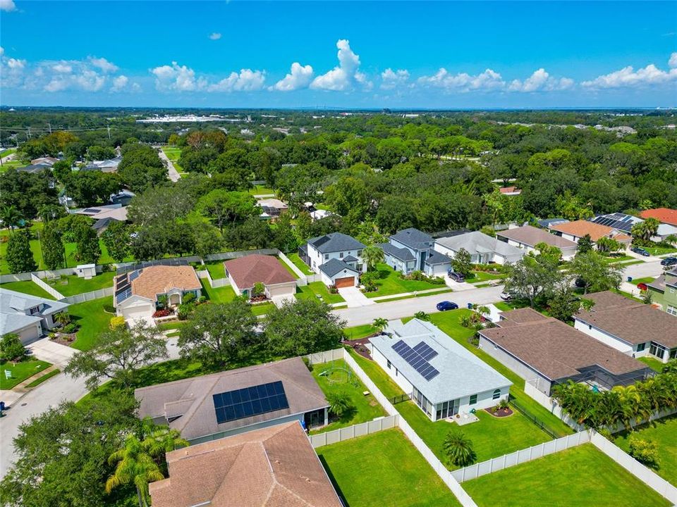 Active With Contract: $525,000 (4 beds, 2 baths, 2400 Square Feet)