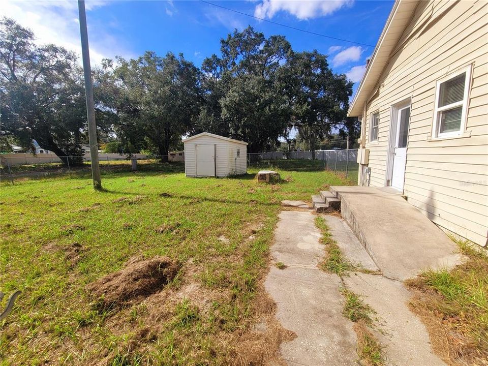 For Sale: $750,000 (3 beds, 1 baths, 1352 Square Feet)