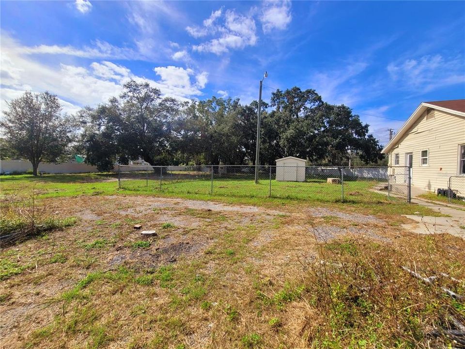 For Sale: $750,000 (3 beds, 1 baths, 1352 Square Feet)