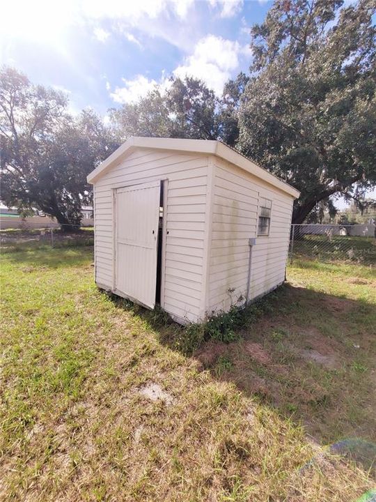 For Sale: $750,000 (3 beds, 1 baths, 1352 Square Feet)