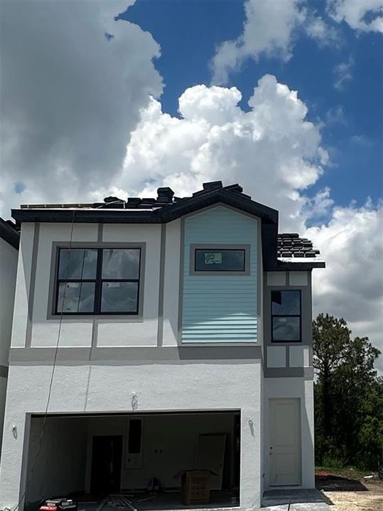 Recently Sold: $720,090 (5 beds, 5 baths, 1947 Square Feet)