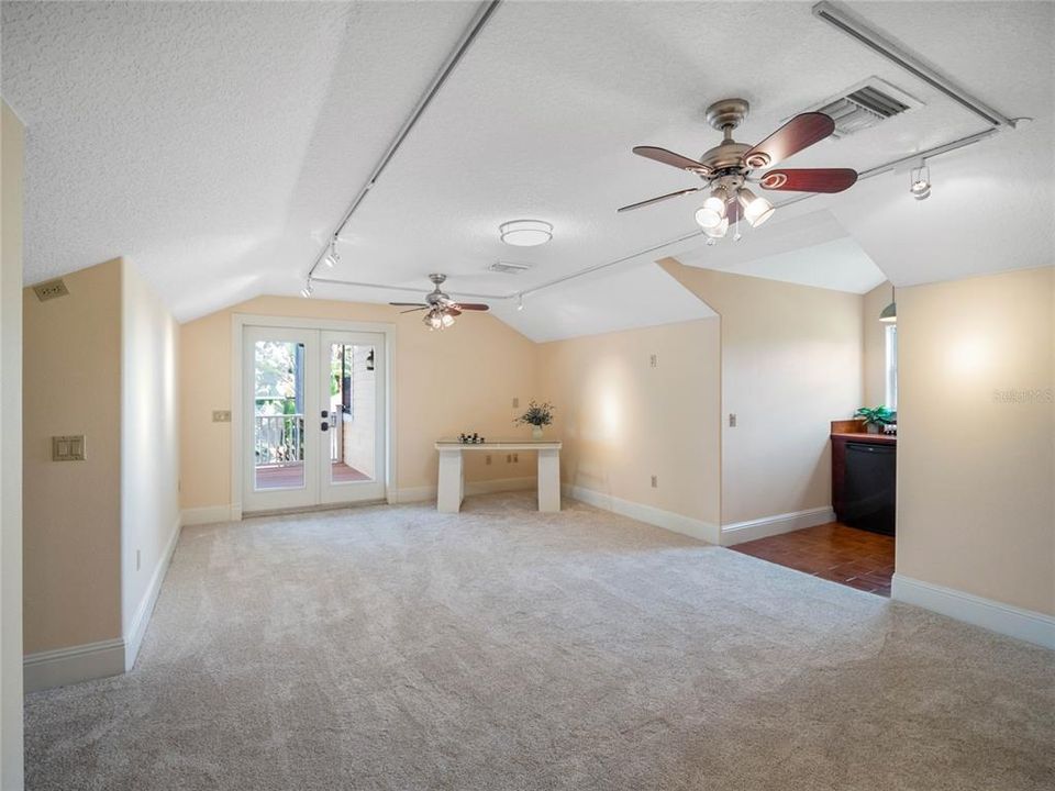 Upstairs Bonus Room