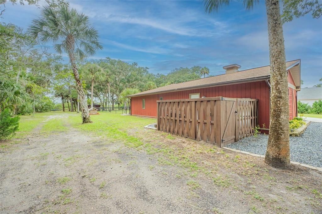 For Sale: $635,000 (3 beds, 2 baths, 1784 Square Feet)