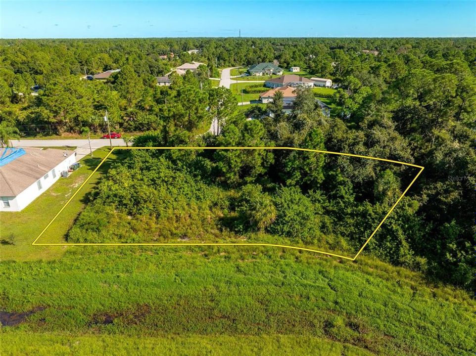 На продажу: $49,900 (0.55 acres)