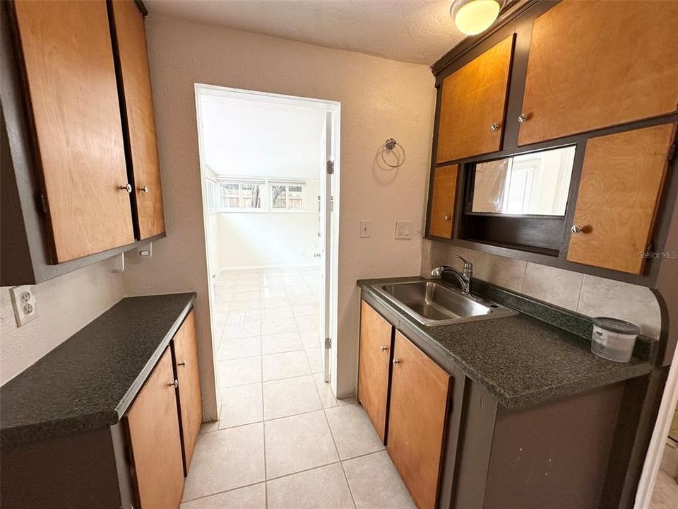 For Rent: $2,850 (3 beds, 2 baths, 1416 Square Feet)