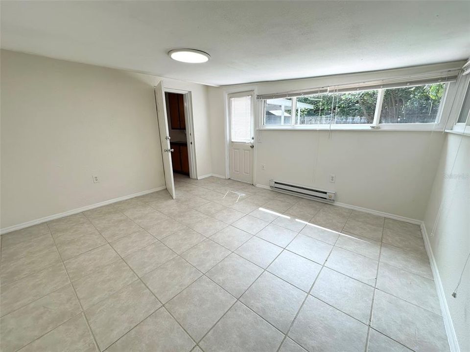 For Rent: $2,850 (3 beds, 2 baths, 1416 Square Feet)