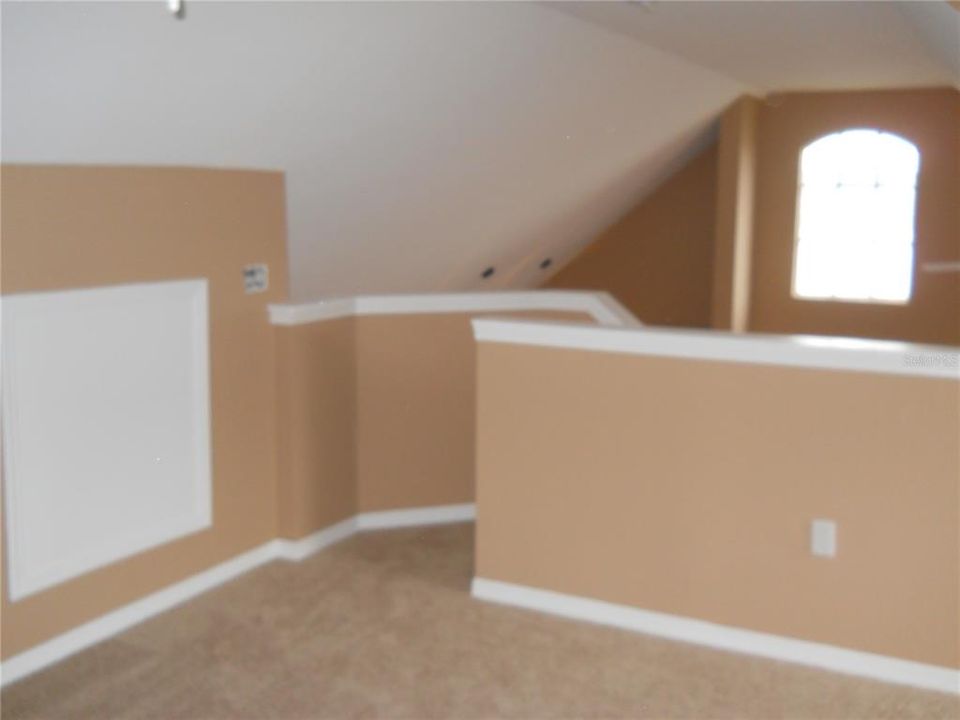 For Sale: $265,000 (2 beds, 2 baths, 1373 Square Feet)