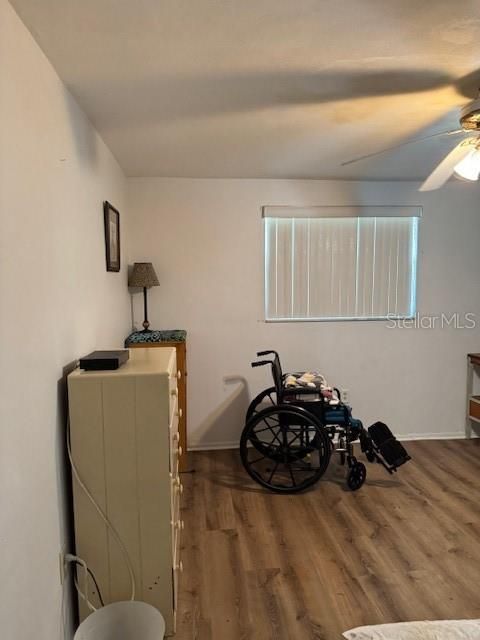 For Sale: $95,000 (2 beds, 1 baths, 831 Square Feet)