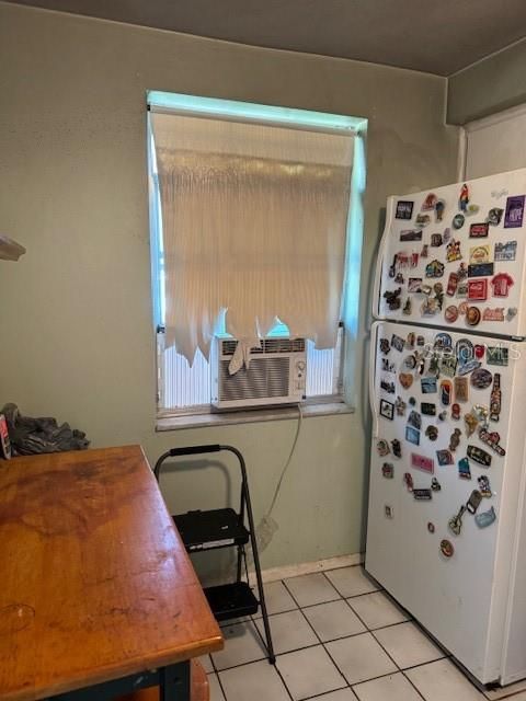 For Sale: $95,000 (2 beds, 1 baths, 831 Square Feet)