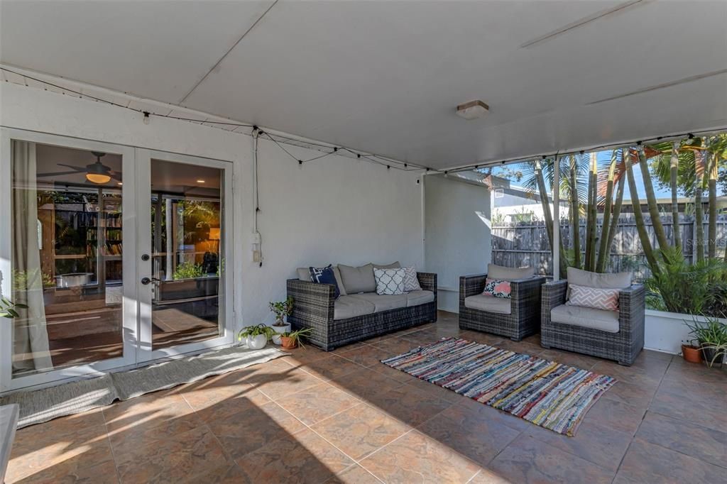 For Sale: $489,000 (4 beds, 2 baths, 1366 Square Feet)