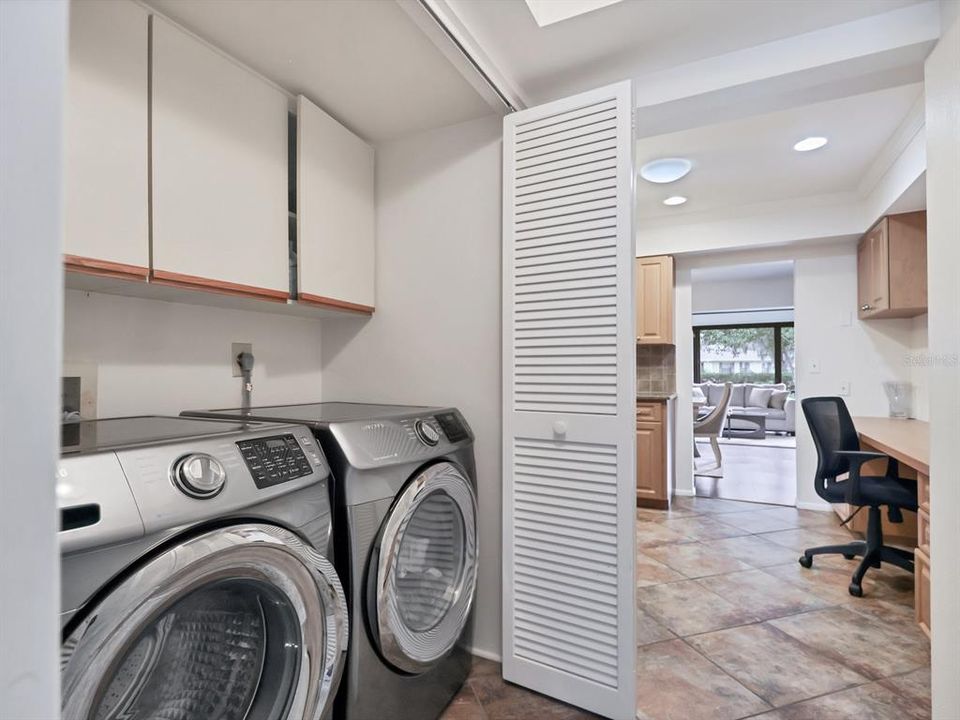 Indoor laundry; Samsung washer dryer included