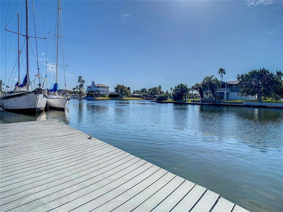 For Sale: $630,000 (3 beds, 2 baths, 1086 Square Feet)