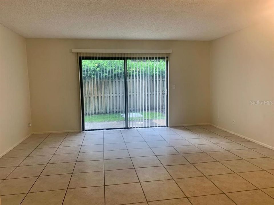 For Rent: $1,600 (2 beds, 1 baths, 1080 Square Feet)