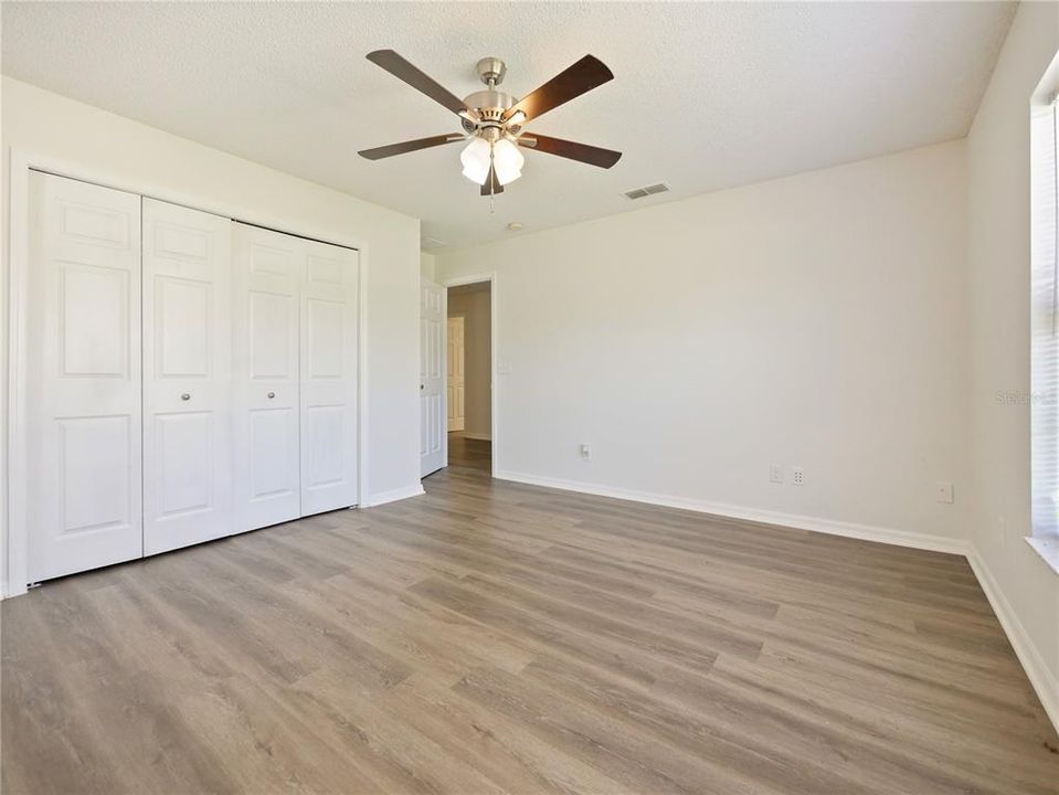 For Sale: $359,900 (3 beds, 2 baths, 1552 Square Feet)