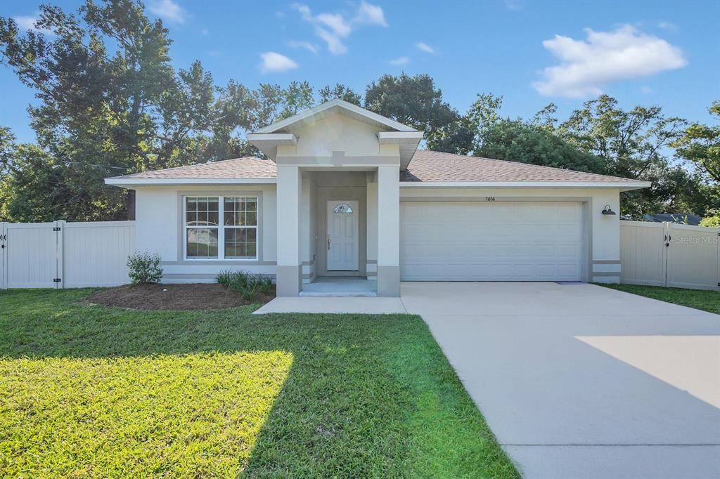 For Sale: $420,000 (3 beds, 2 baths, 1521 Square Feet)