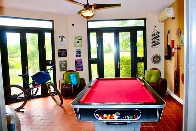 En Venta: $485,000 (2 camas, 2 baños, 1979.6 Pies cuadrados)