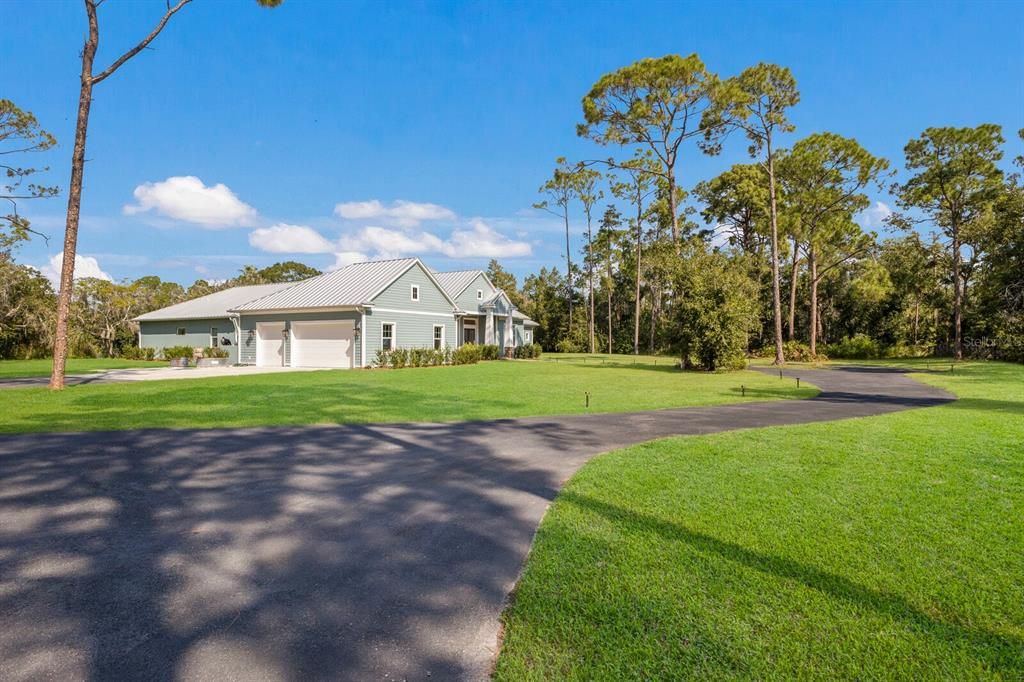 For Sale: $1,800,000 (3 beds, 3 baths, 3839 Square Feet)