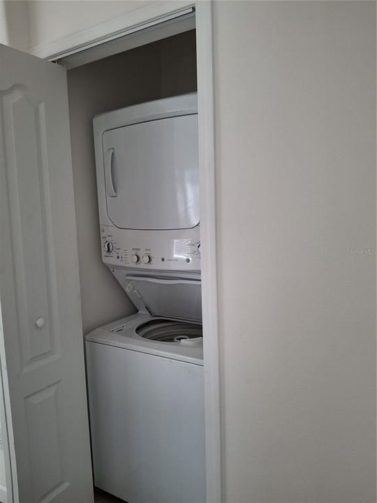 Stack washer & dryer