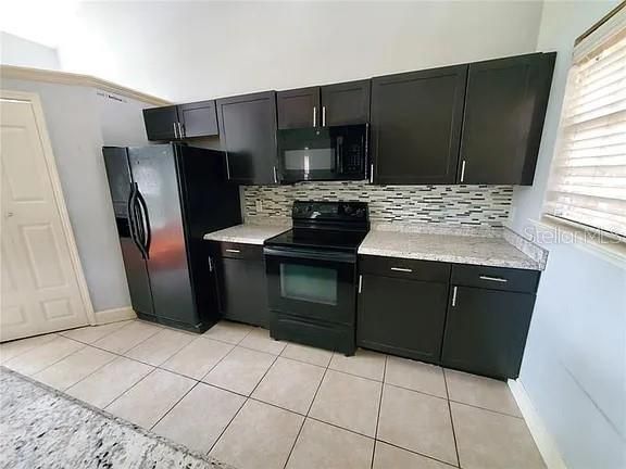 For Sale: $290,000 (2 beds, 2 baths, 1154 Square Feet)