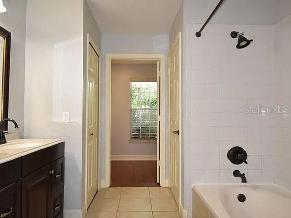 For Sale: $290,000 (2 beds, 2 baths, 1154 Square Feet)