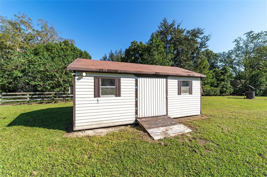 For Sale: $425,000 (3 beds, 2 baths, 2082 Square Feet)