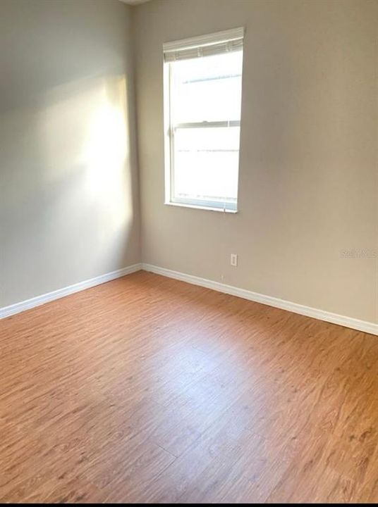 For Rent: $2,350 (3 beds, 2 baths, 1687 Square Feet)