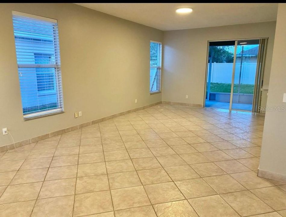 For Rent: $2,350 (3 beds, 2 baths, 1687 Square Feet)