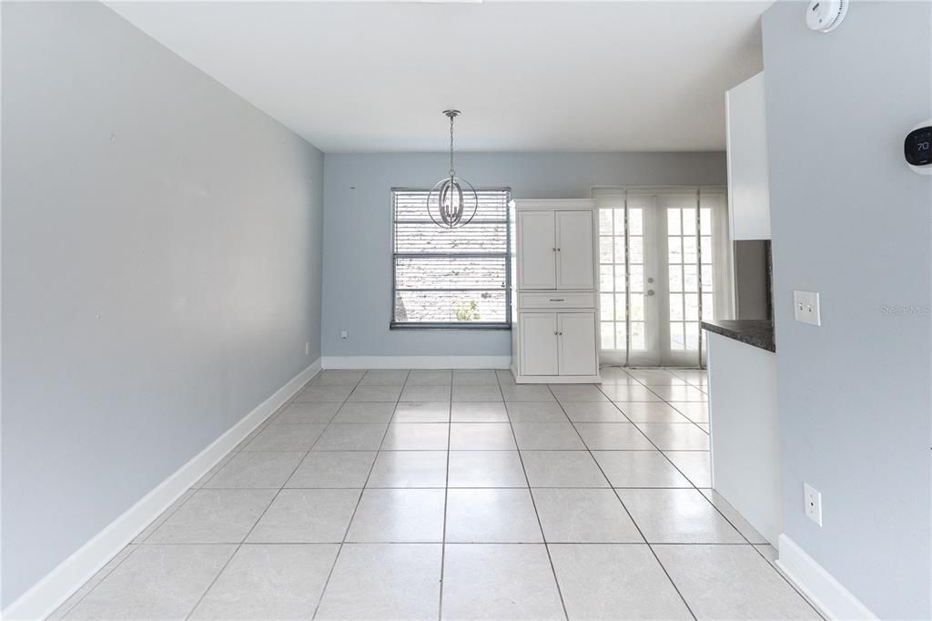 For Sale: $255,000 (2 beds, 2 baths, 1100 Square Feet)