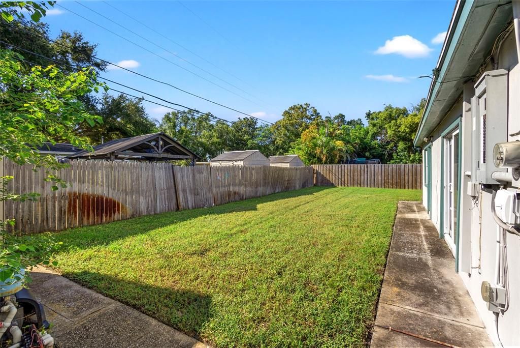 For Sale: $380,000 (3 beds, 2 baths, 1464 Square Feet)