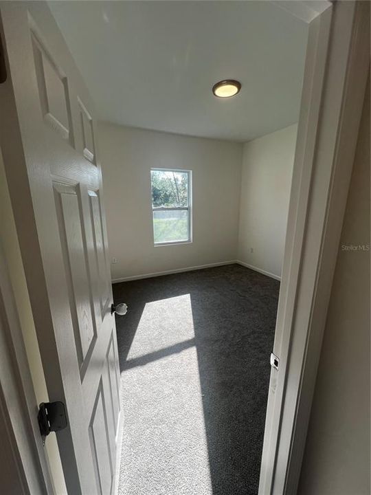 For Rent: $2,100 (4 beds, 2 baths, 1653 Square Feet)