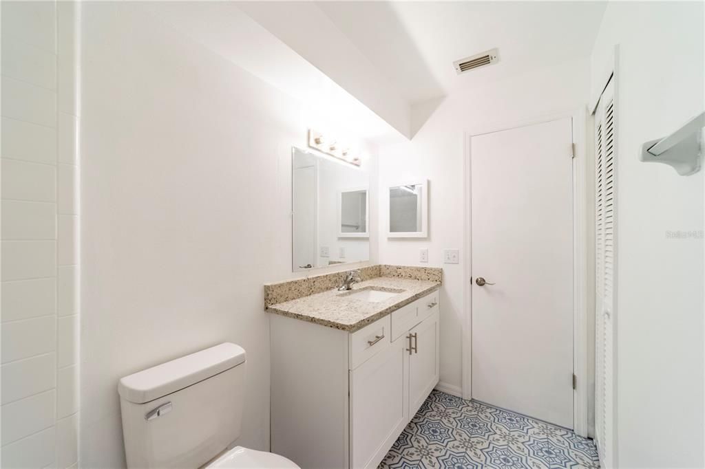 For Sale: $375,000 (4 beds, 2 baths, 1918 Square Feet)