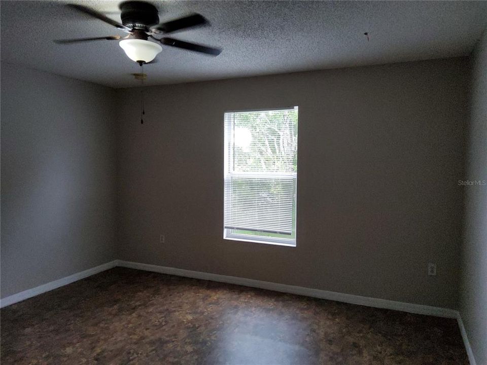 For Rent: $2,000 (4 beds, 2 baths, 2113 Square Feet)