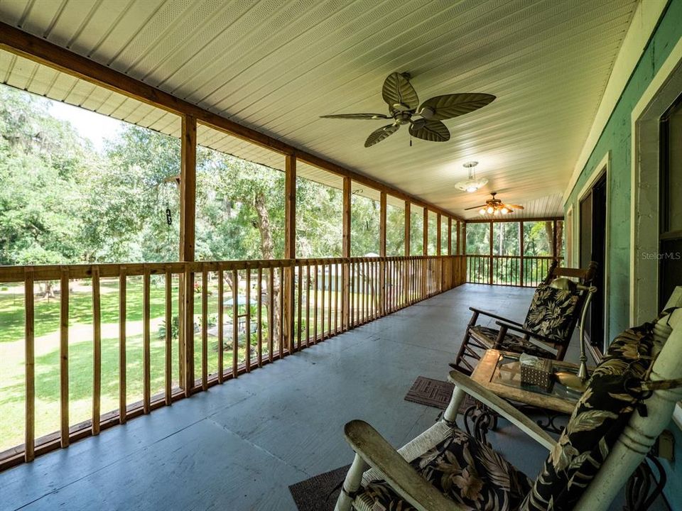 En Venta: $450,000 (4 camas, 3 baños, 3072 Pies cuadrados)