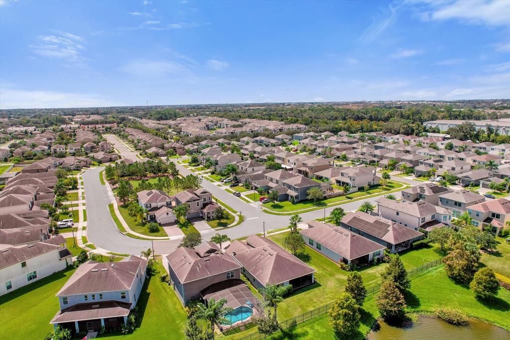 Active With Contract: $479,000 (3 beds, 2 baths, 2029 Square Feet)