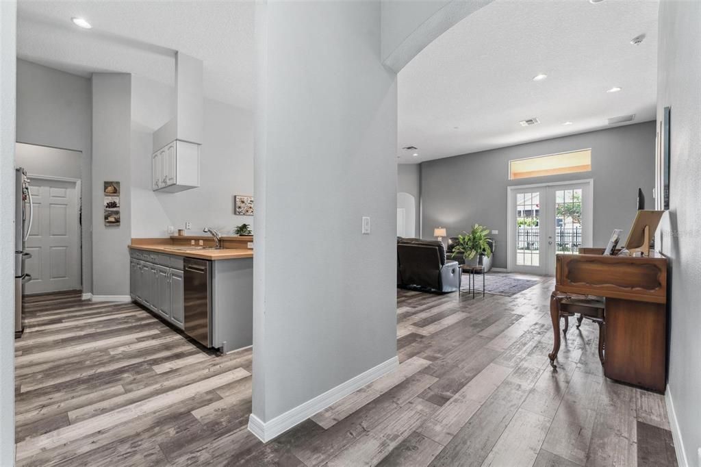 Volume Ceilings with nice open floorplan