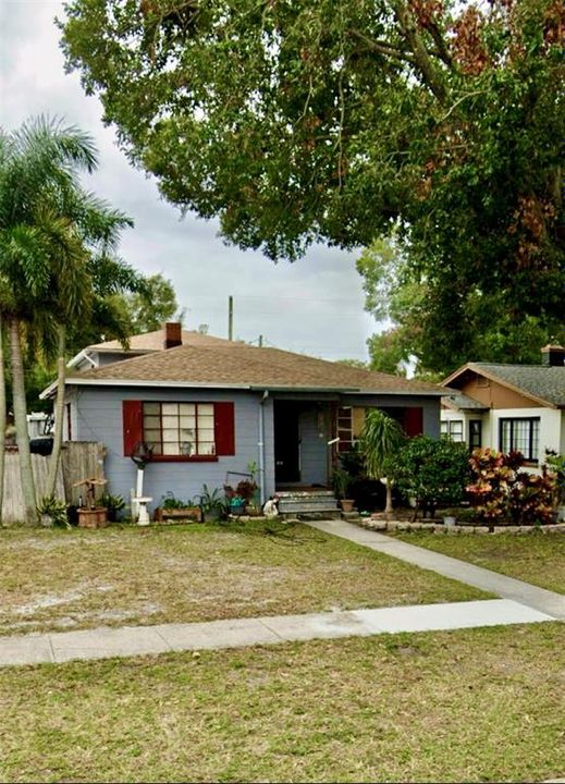 Recently Sold: $390,000 (3 beds, 2 baths, 1423 Square Feet)