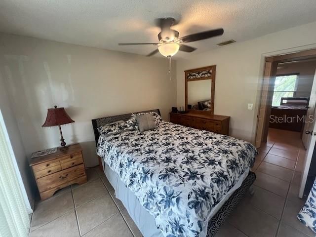 For Rent: $2,195 (4 beds, 2 baths, 1390 Square Feet)