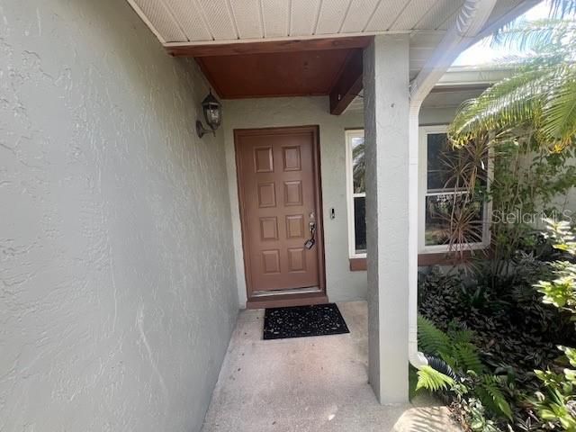 For Rent: $2,195 (4 beds, 2 baths, 1390 Square Feet)