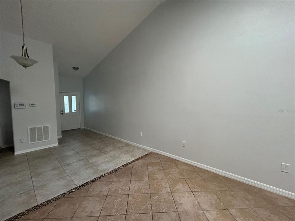 For Rent: $1,695 (2 beds, 2 baths, 1360 Square Feet)