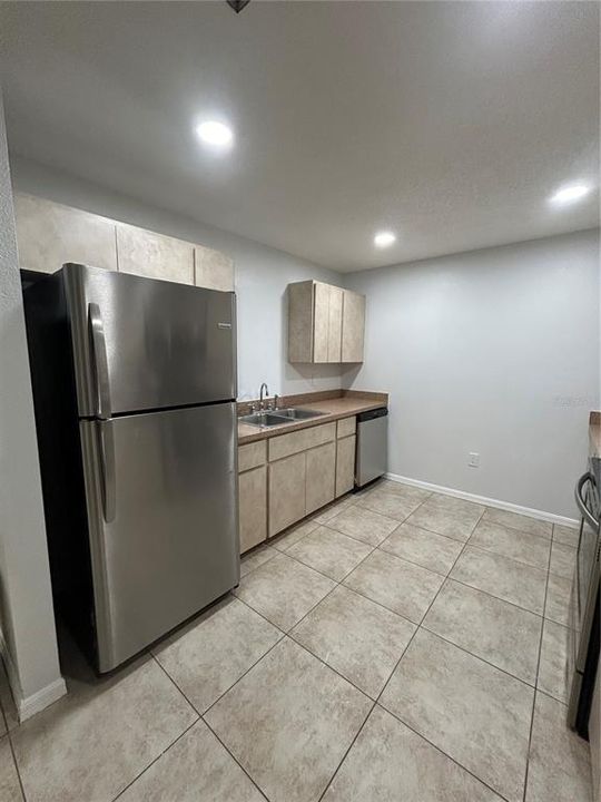 For Rent: $1,695 (2 beds, 2 baths, 1360 Square Feet)