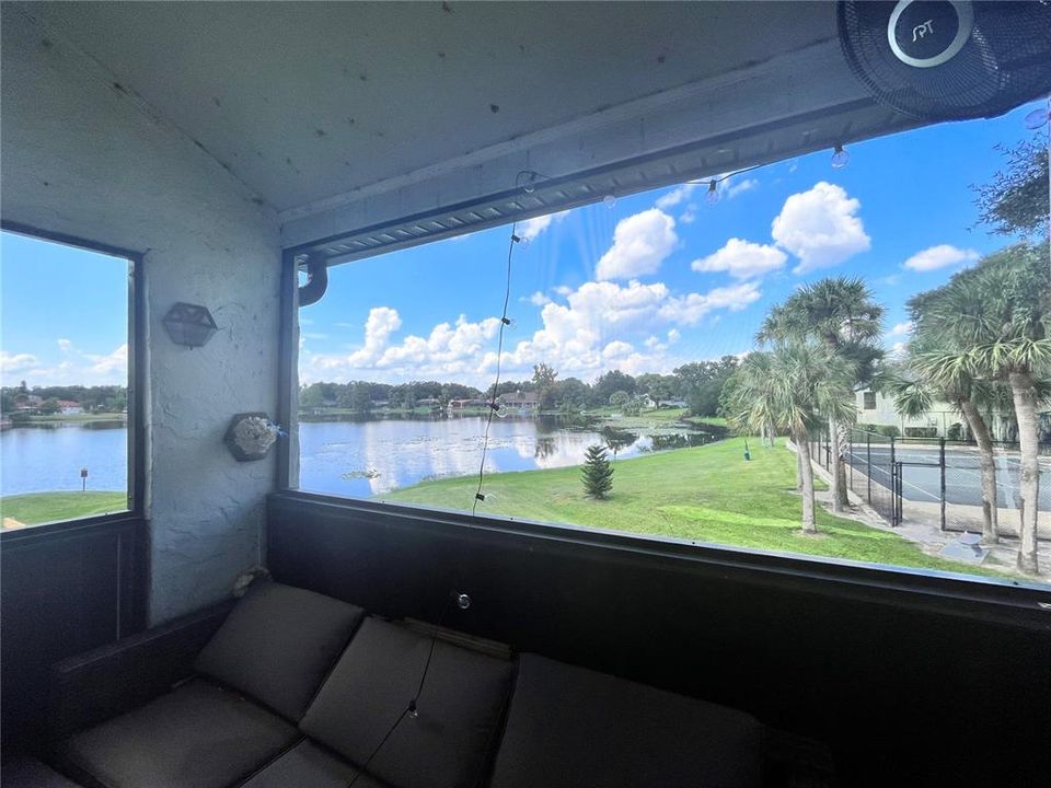 Patio-Screened w/Lake Destiny View