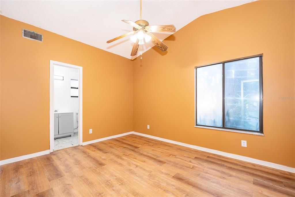 For Sale: $249,000 (3 beds, 2 baths, 1332 Square Feet)