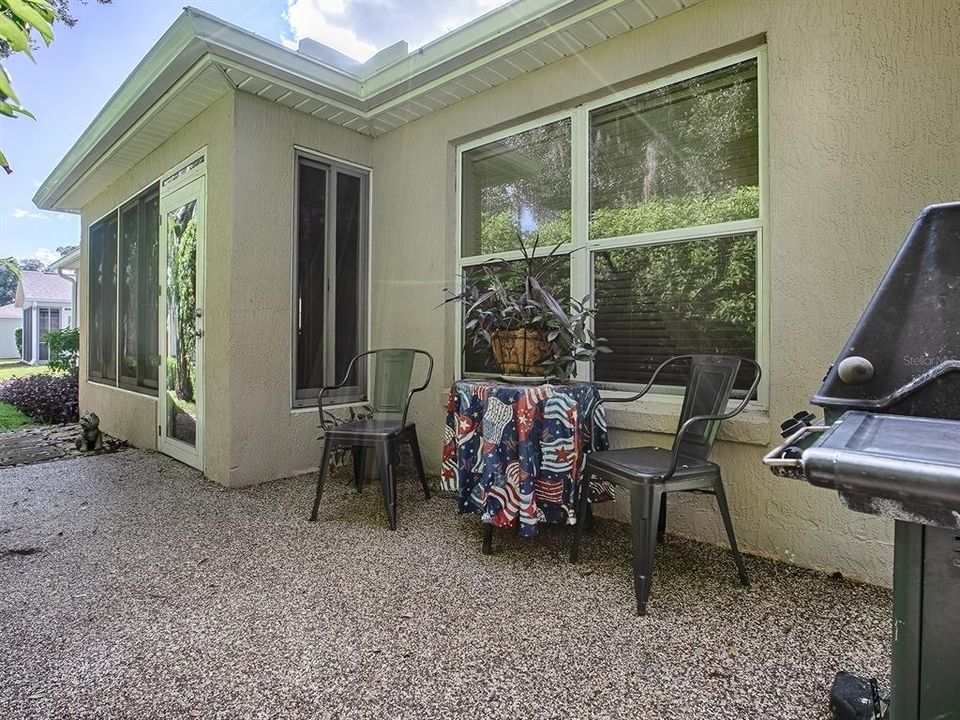 OUTDOOR PATIO WITH GAS GRILL