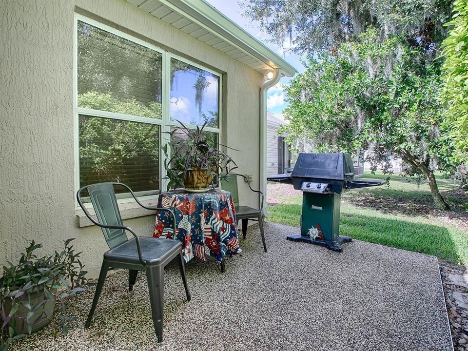 OUTDOOR PATIO WITH GAS GRILL