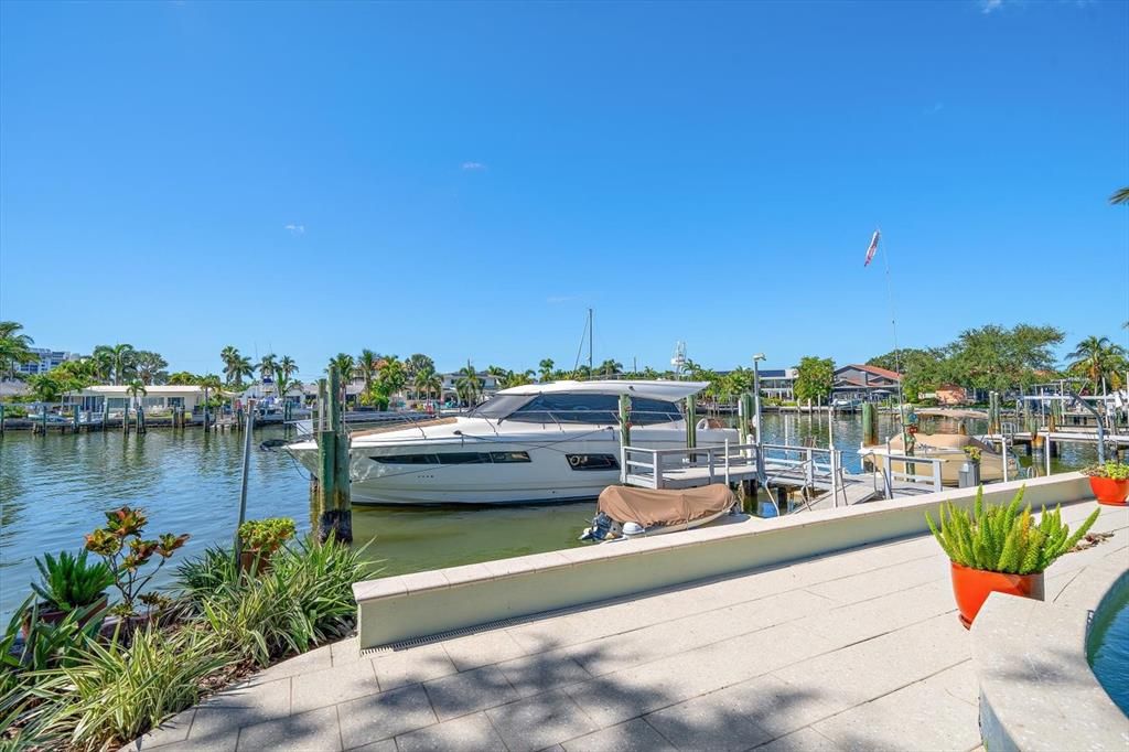 For Sale: $1,099,000 (3 beds, 2 baths, 2373 Square Feet)